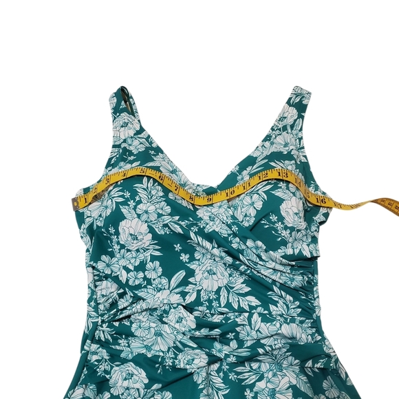 NEW Lands End Swim SlenderSuit Belted Sweetheart One Piece Bathing suit - Picture 12 of 16